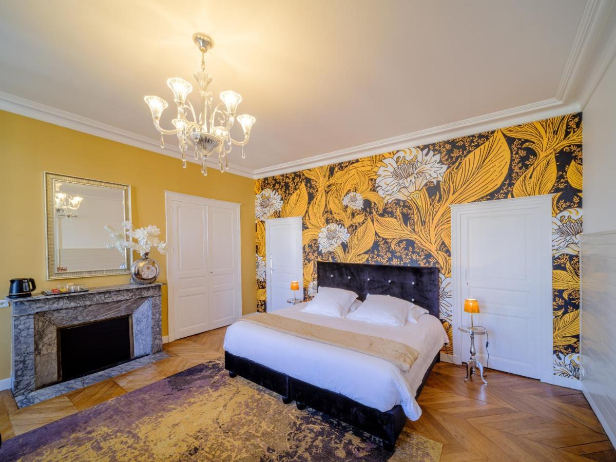 Aux Marquises Hotel โซมูร์ ภายนอก รูปภาพ