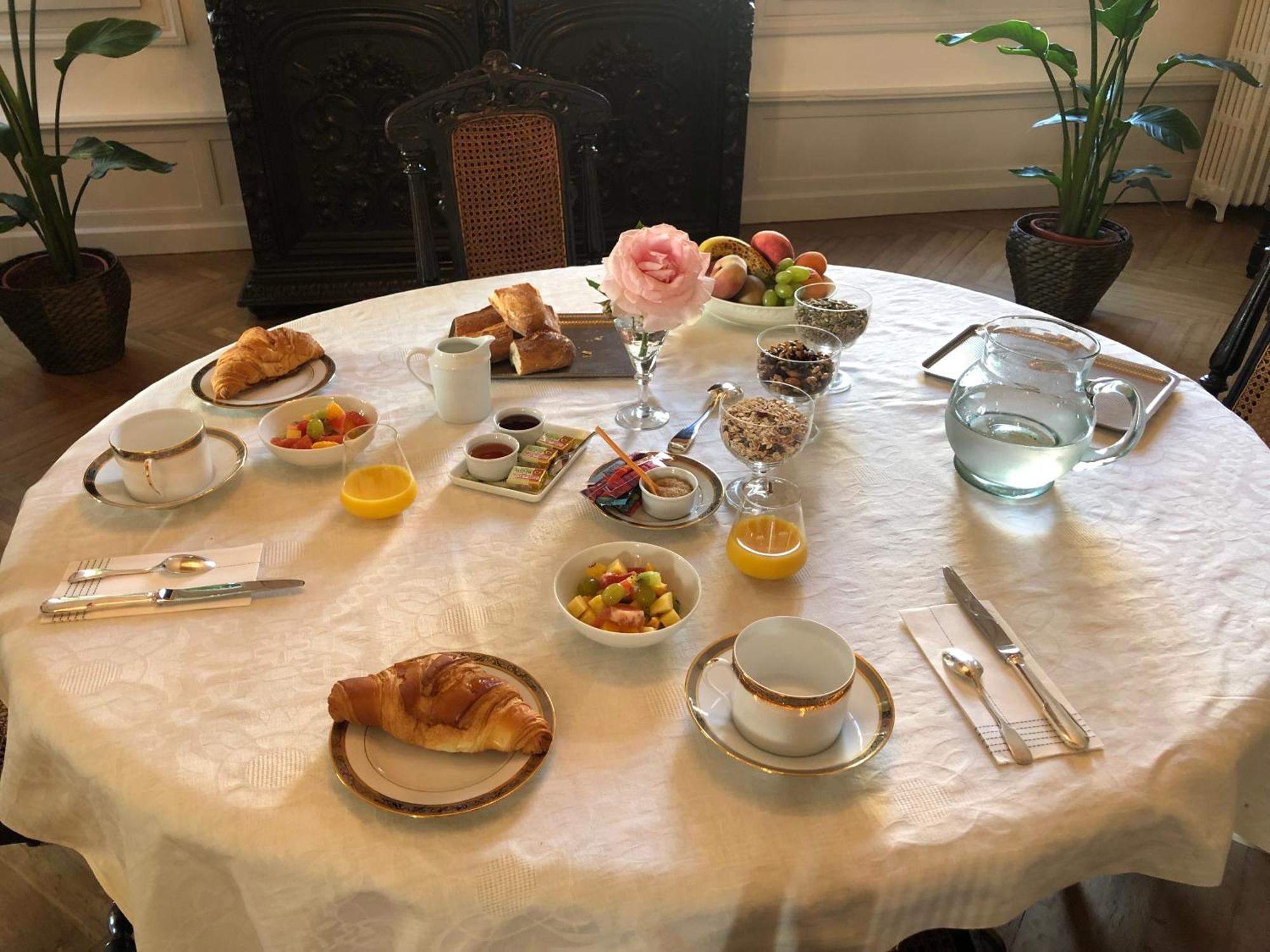 Aux Marquises Hotel โซมูร์ ภายนอก รูปภาพ